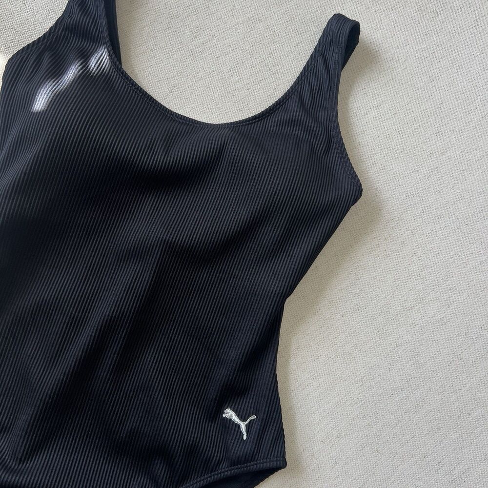 PUMA Women’s Black Ribbed One Piece Swimsuit Athletic Swimwear Size Large